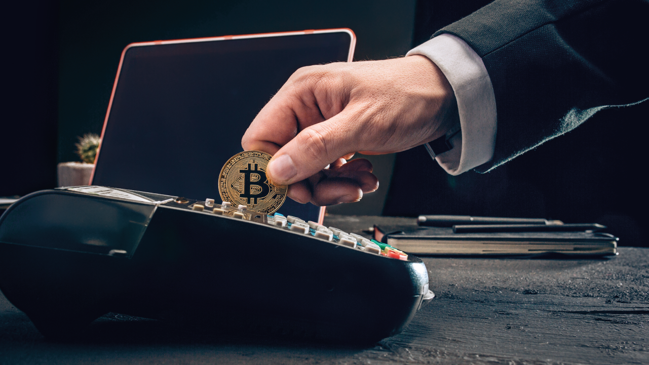 Visa e Ripio lançam no Brasil cartão com cashback em Bitcoin